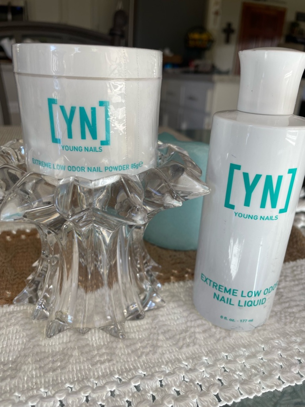 Young Nails Acrylic Powder & Liquid Set - 6oz Low Oder Liquid & 85 g Pink Powder